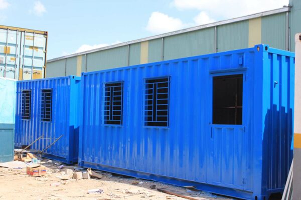 Container văn phòng 20 feet màu xanh